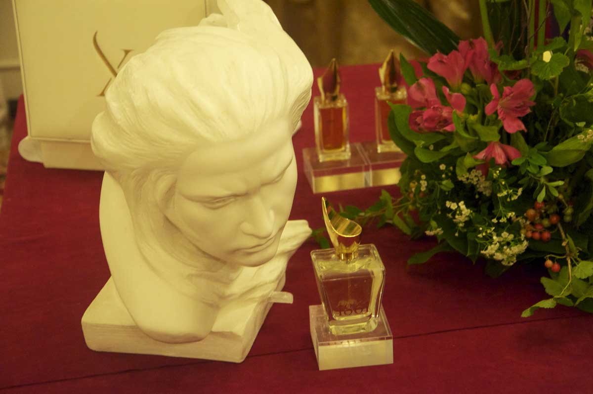 SmellFestival-PerfumeShowcase